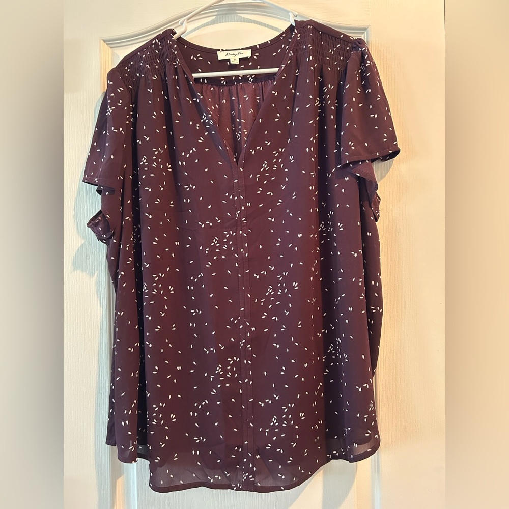 Monday Fun Linnette Split Neck Smocked Blouse – Size 2X